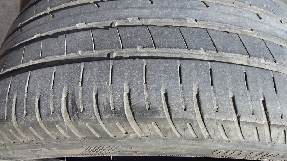 Letní pneu 255/40/20 Good Year - 13