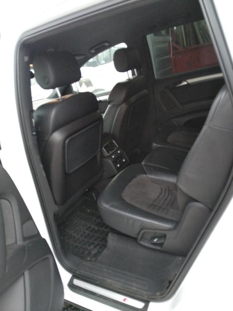prodám Q7 S-line automat nez.top.na DO - 13