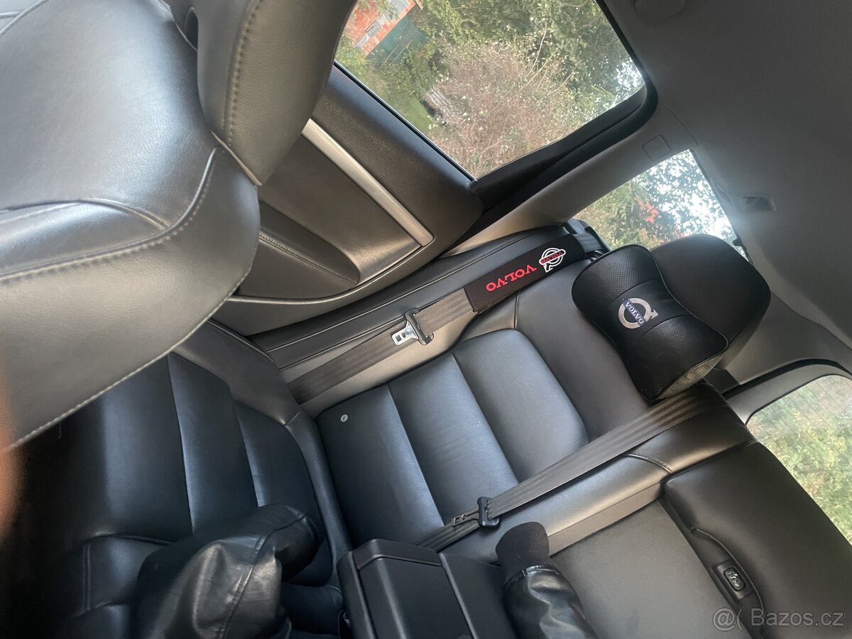 Volvo V70 D4 R-Desing - 13