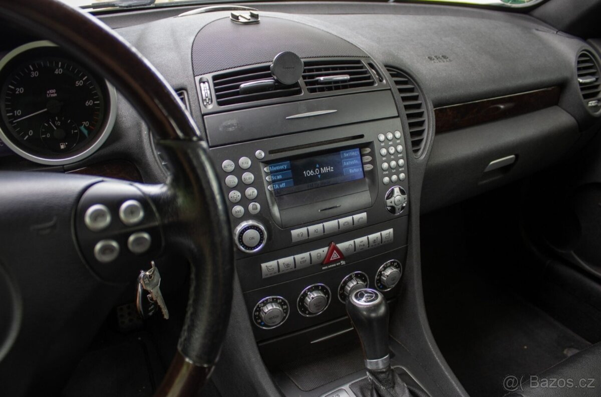 Mercedes-Benz SLK 350 - 13