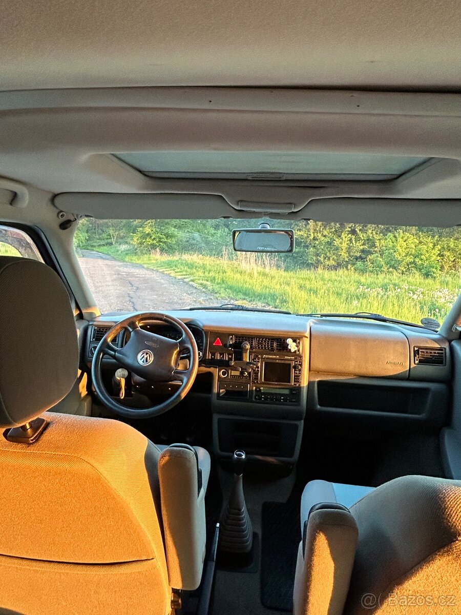 Volkswagen T4 Multivan Generation 2.5 TDI ,111KW (2001) - 13