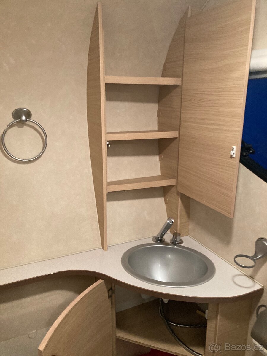 ADRIA ACTION 361PH r.v. 2009 - 13