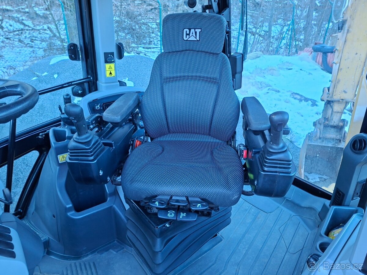 CATERPILLAR 432 4X4 - 13