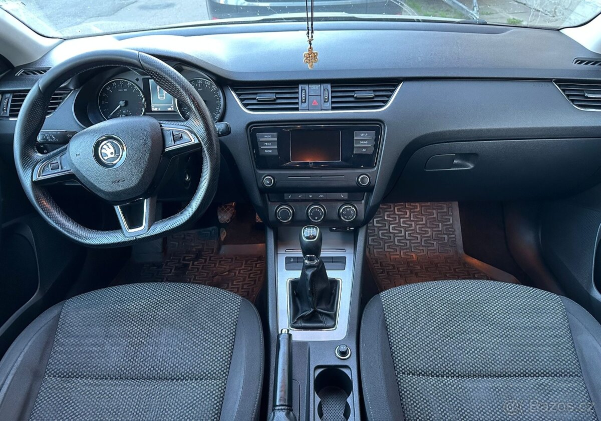 Škoda Octavia III Combi - 13