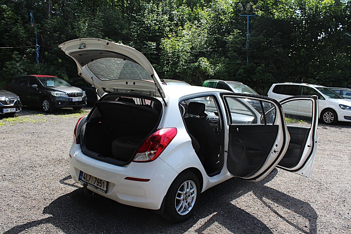 Hyundai i20 - 13