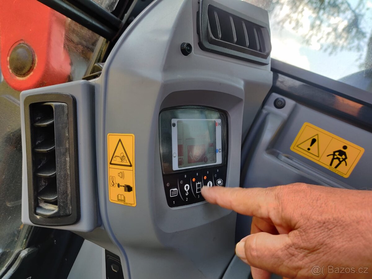 Pásový minibagr KUBOTA KX 080-4.2 - 13