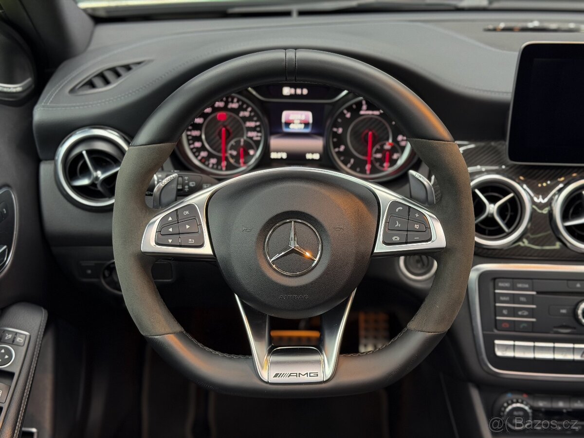 Mercedes-AMG GLA 45 4MATIC - 13