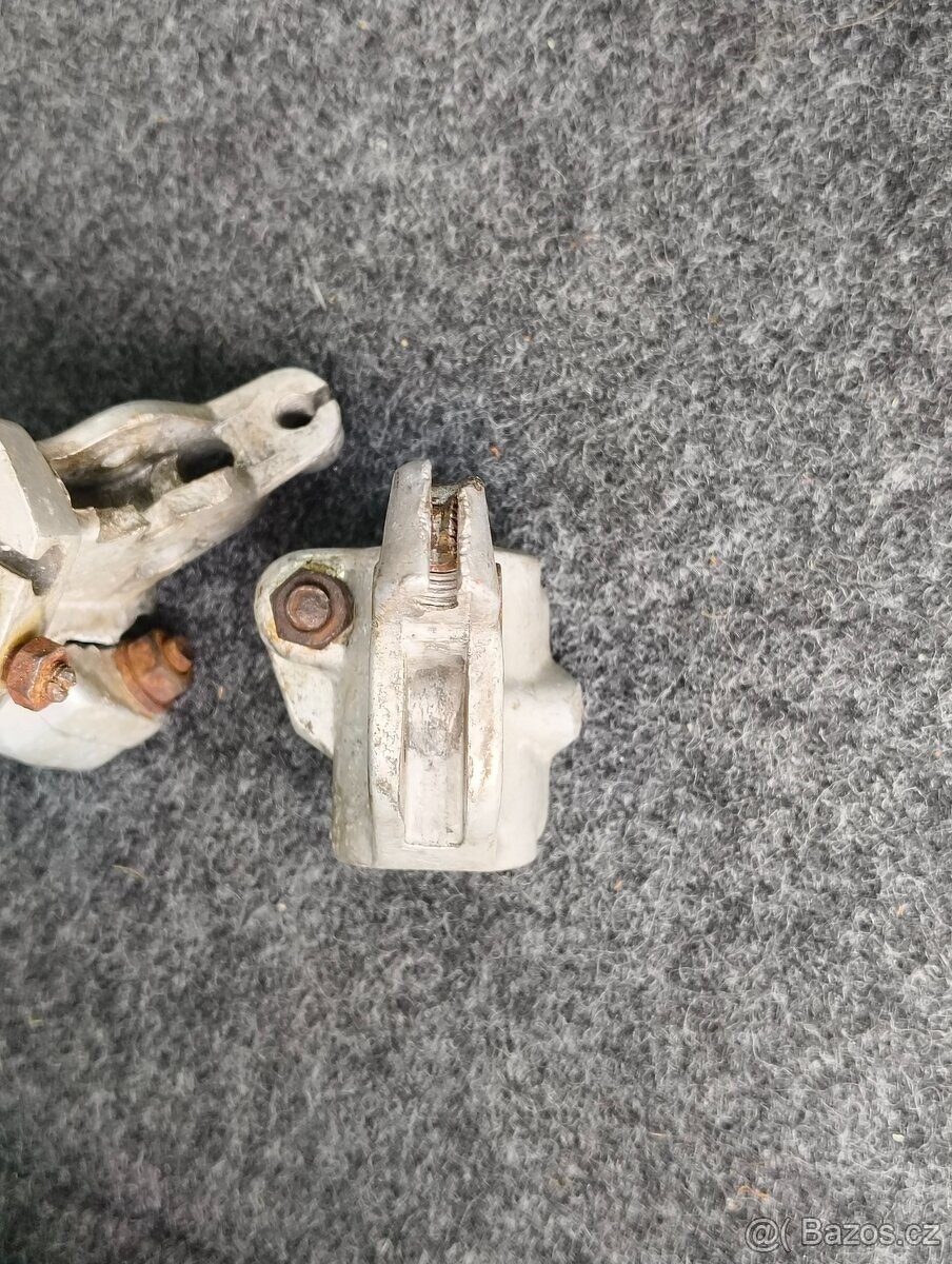 Nepoužitá originální objímka ČZ držák páček plyn ČZ 477 471 - 13