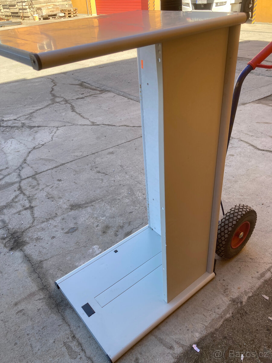 Ponk, lehký montážní pracovní dílenský stůl za 500 kč - 13