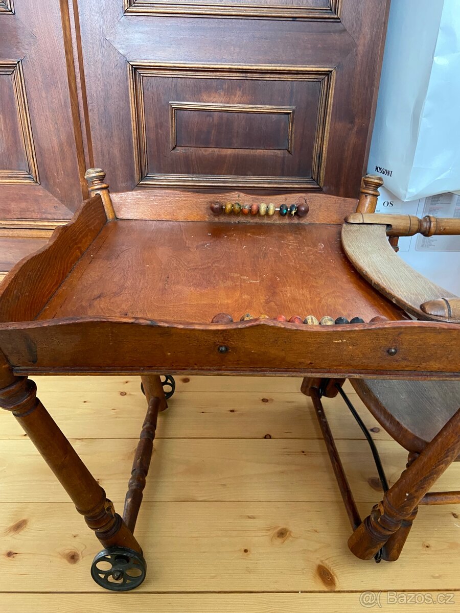 Starožitná dětská židlička - 13