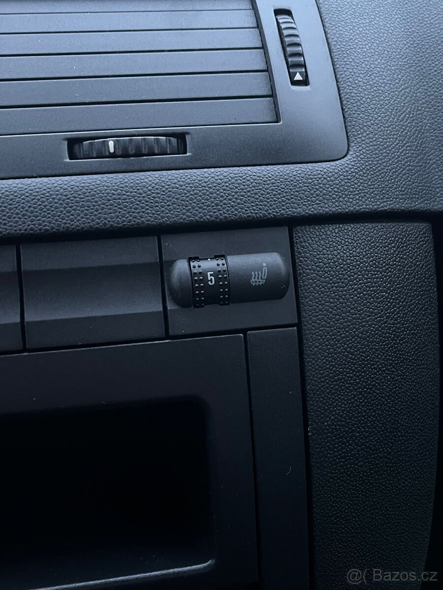 Škoda Fabia 1.4 BENZIN BEZ KOROZE 170 000km EXTRA VÝBAVA - 13