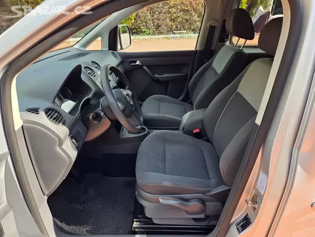 Caddy Maxi 1.6 TDI,7.míst,tažné,serviska,bez koroze,klima - 13