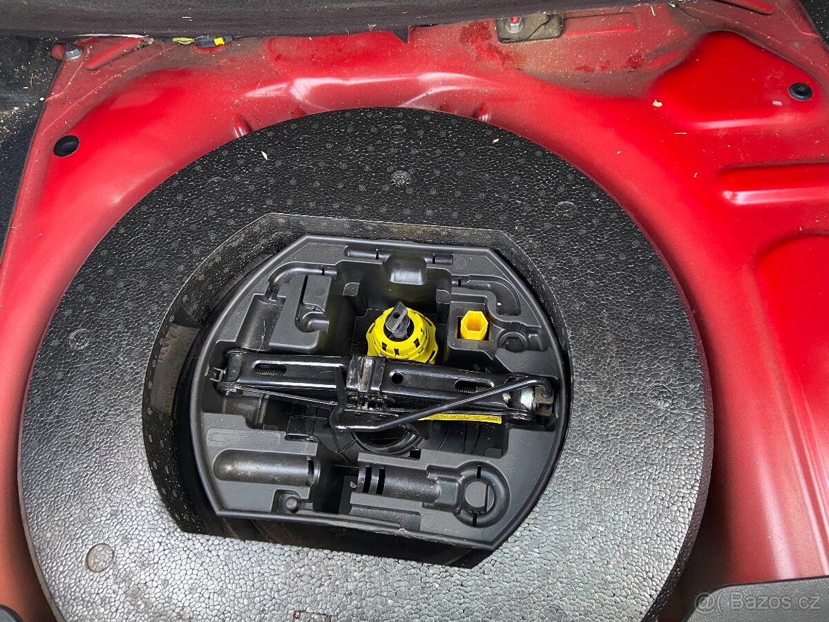 Peugeot 207 1.6HDi 66kw - 13