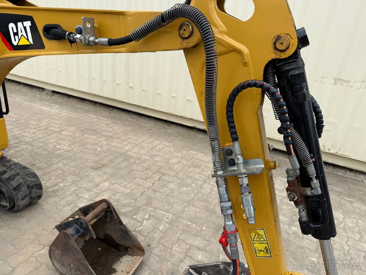 Minibagr CAT 301.6 - 13