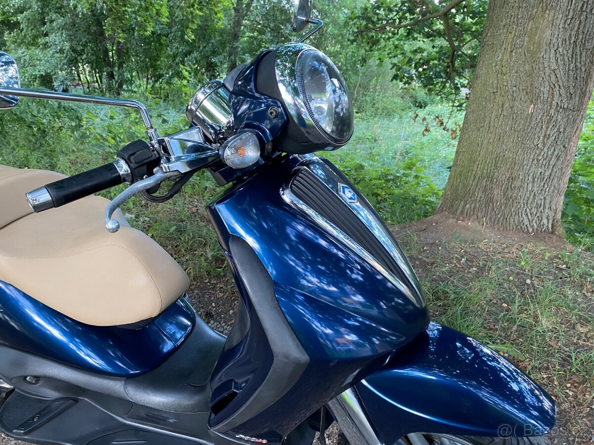 Piaggio Beverly 500 cruiser - 13