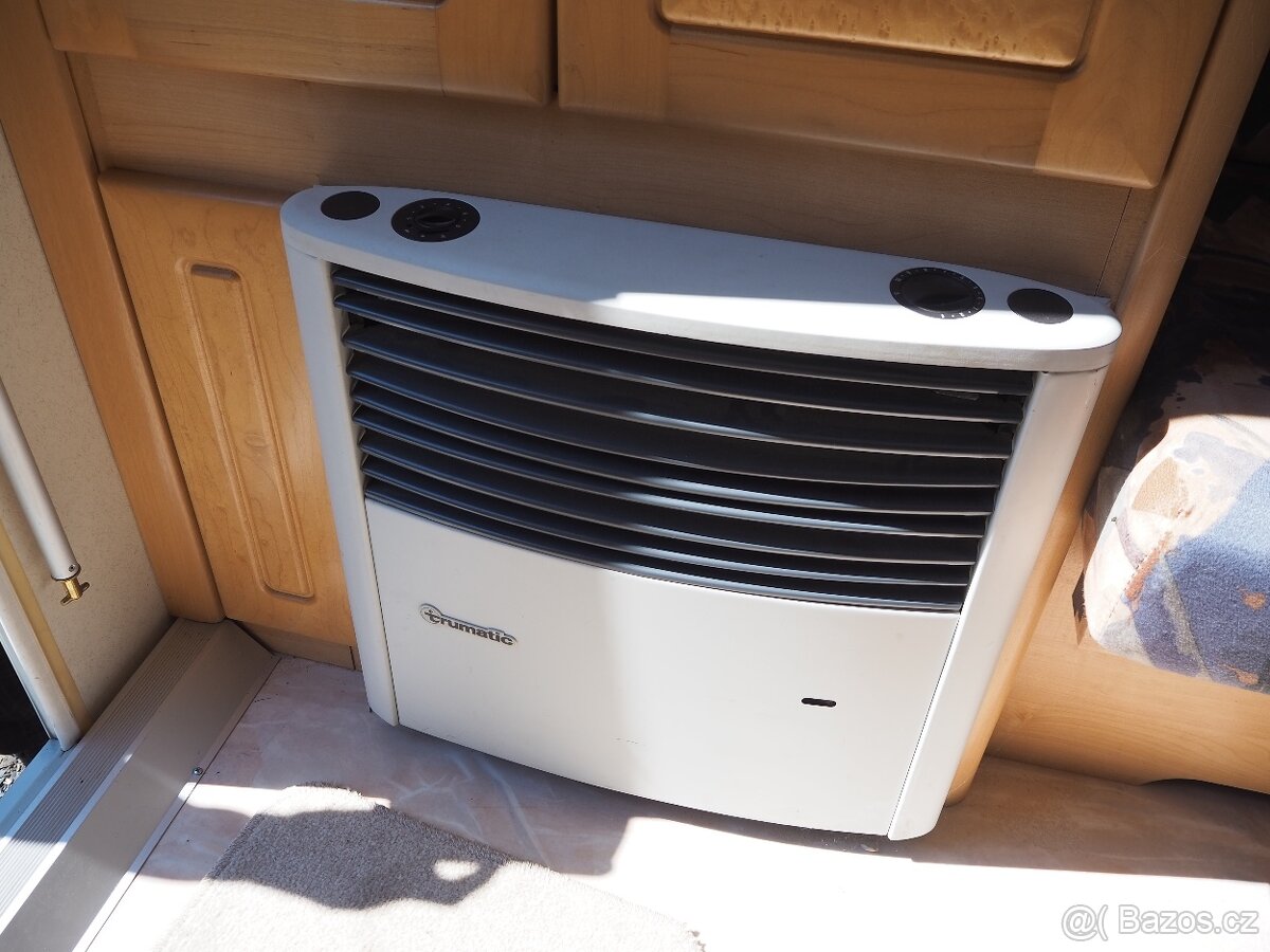 HOBBY EXCLUSIVE 440 obytný karavan, POJEZD, TOP STAV + VÝBAV - 13