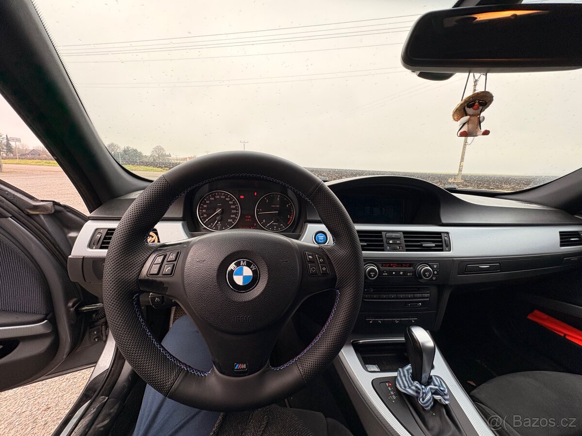 BMW e90 320d xDrive LCI 130kw AT - 13