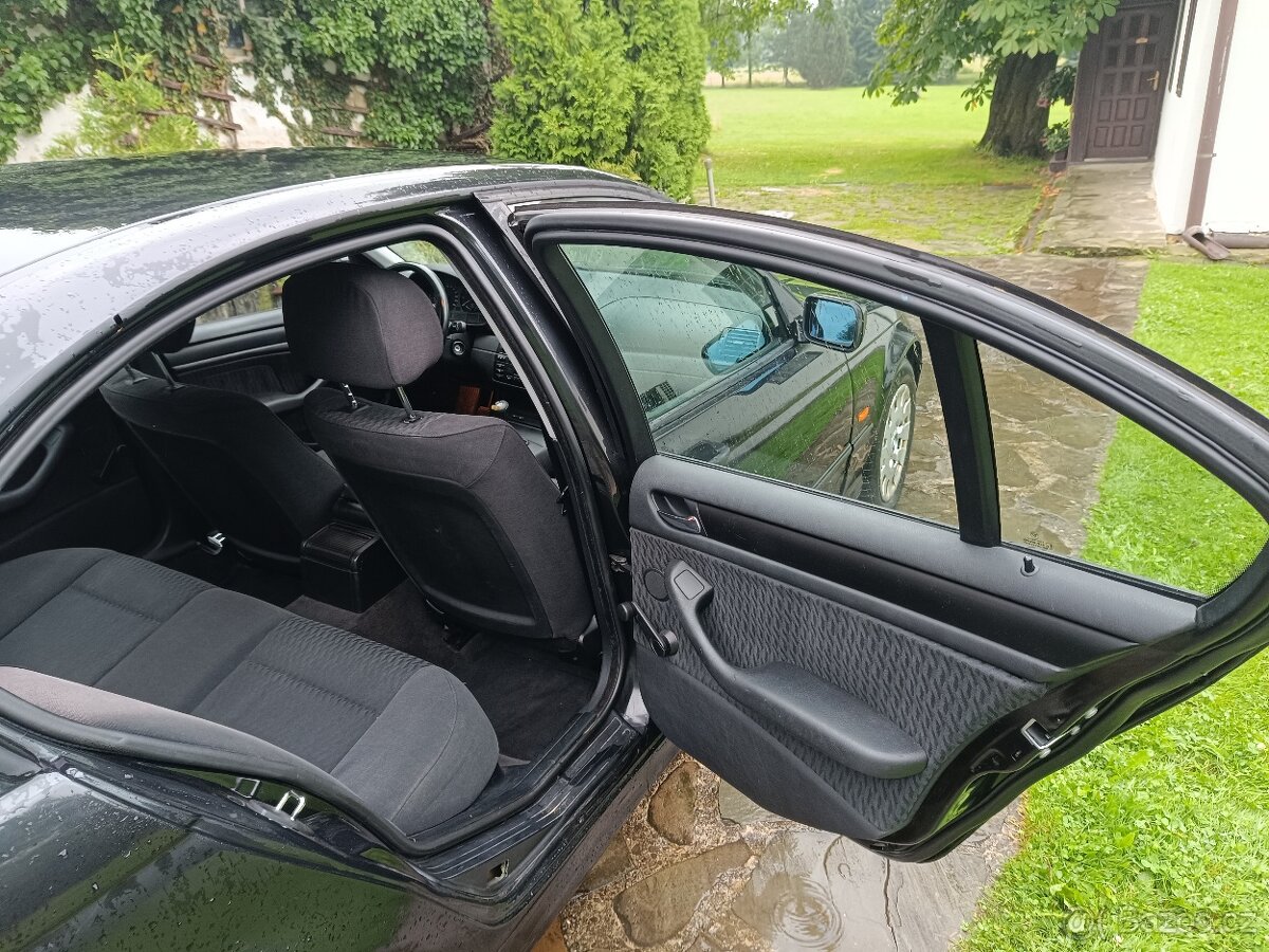 BMW E46 316i sedan - benzín - 13