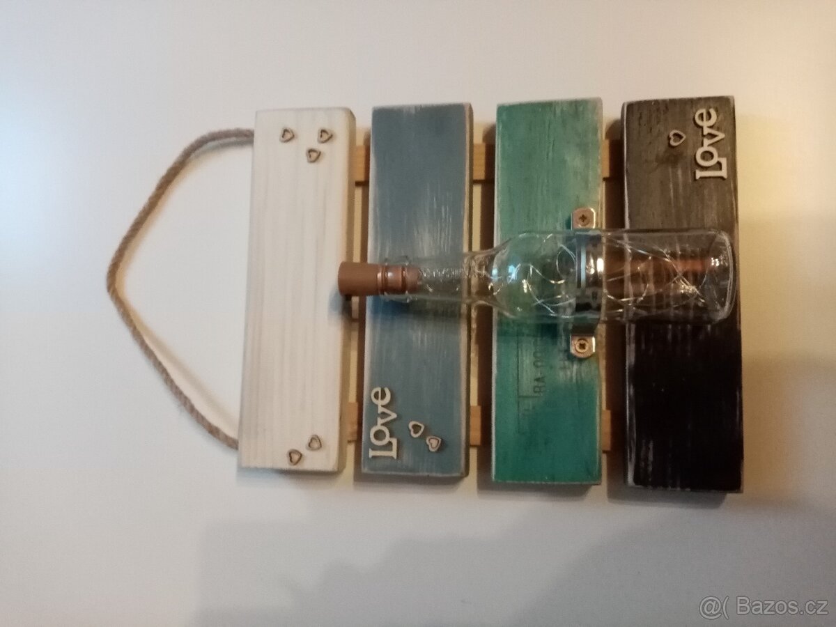 Dřevěná svítící dekorace na stěnu - 13