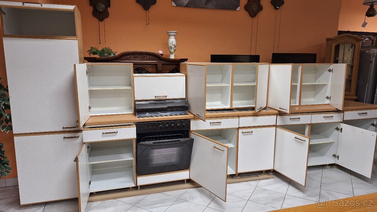 Kuchyňská linka německé výroby - 13