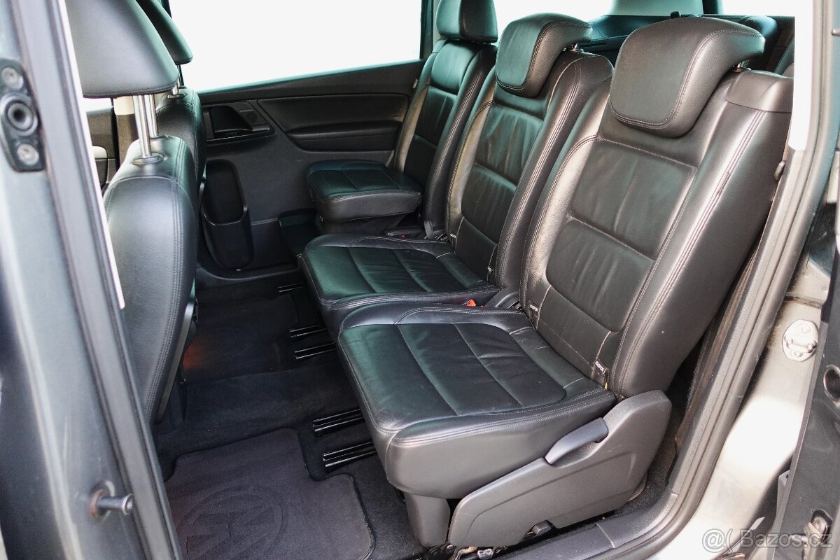 VW Sharan 2.0 TDI DSG HIGHLINE 7 miestny - 13