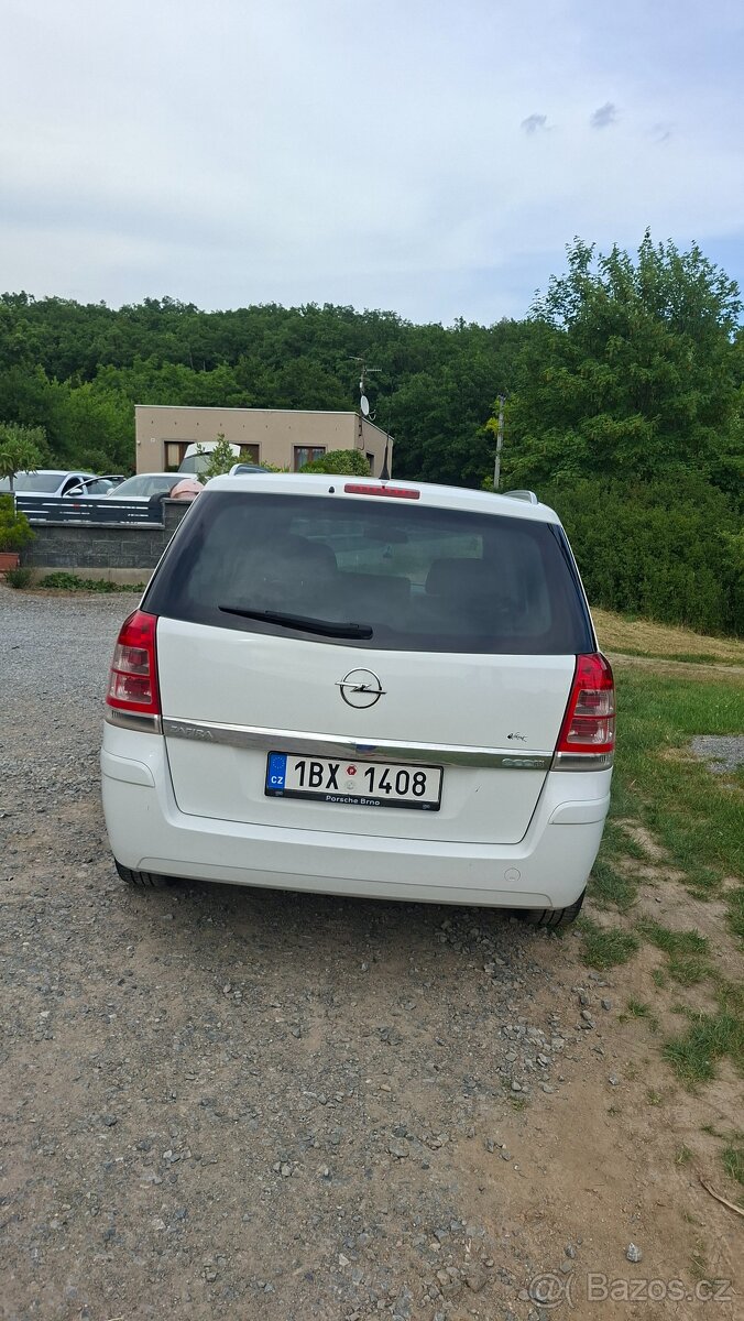 Opel zafira B - 13