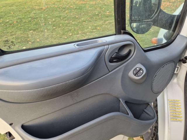 Prodám FORD TRANSIT 4x4 125T 350 2.2 TDCi 92 kW - POHON 4X4 - 13