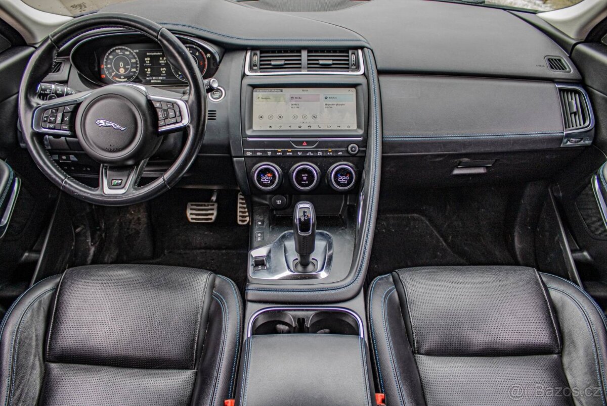 Jaguar E-Pace 2.0 R-Dynamic SE AWD A9 132kW - 13