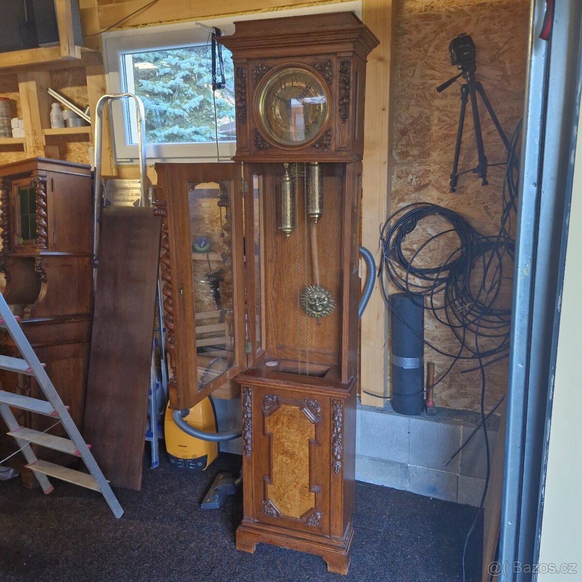 Starožitný nábytek - 13