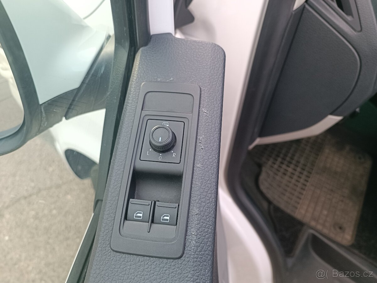 Prodám VW Caravelle trend - 13