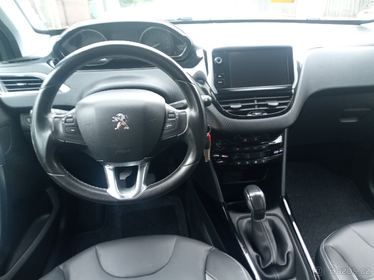 Peugeot 2008 - 13