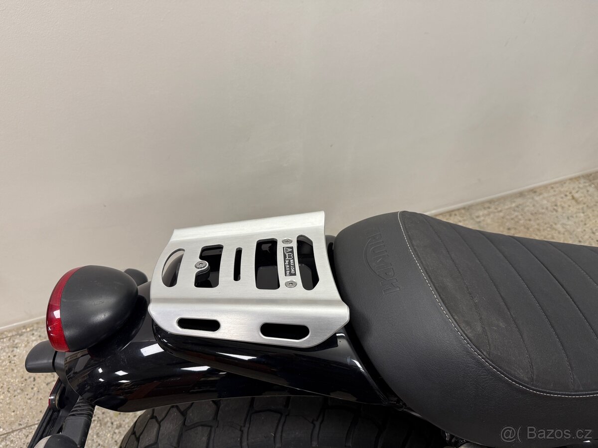 Triumph street Scrambler 900 - 13