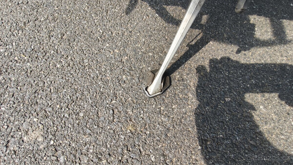 Triumph Tiger 800 XRX - 13