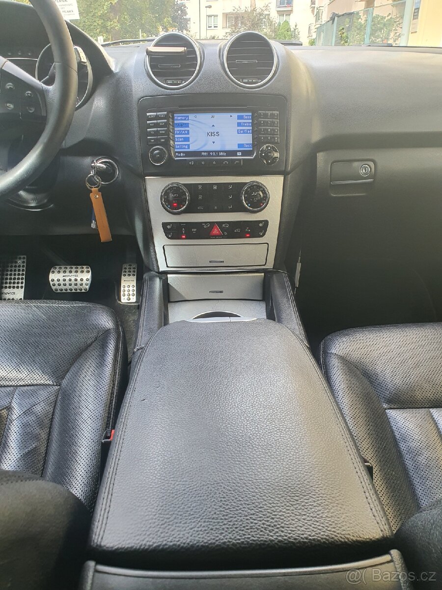 Mercedes-Benz ML 320CDI - 13