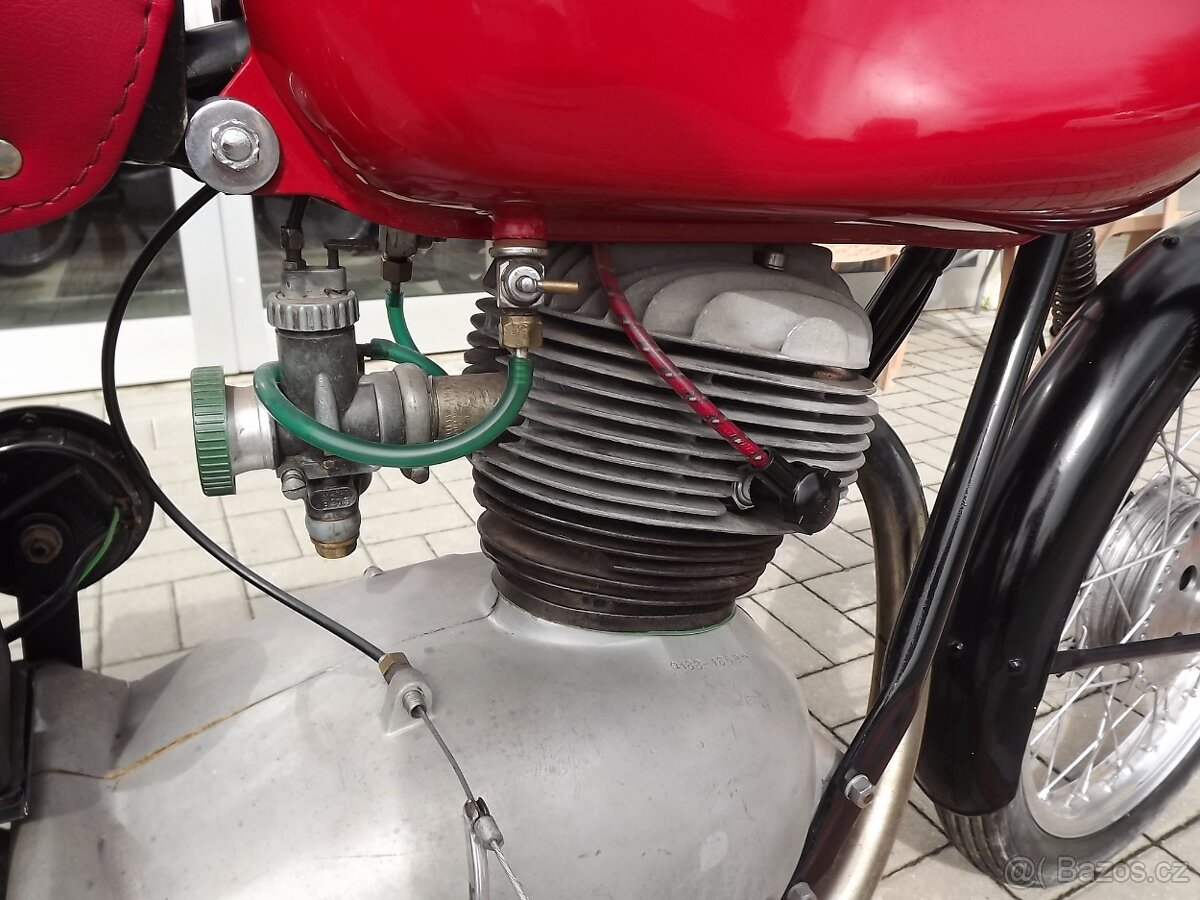 Gilera 150 Sport - 13