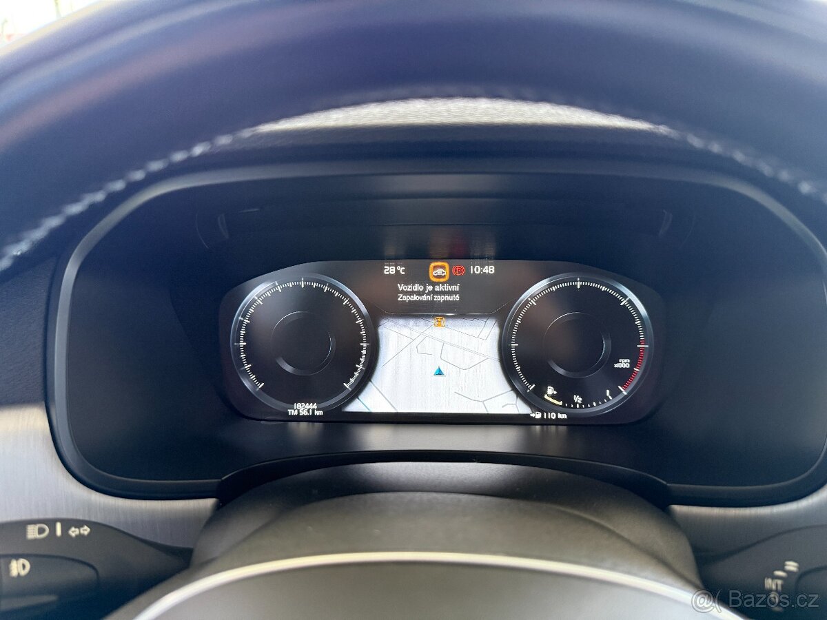 Volvo V90 2,0 140kW,D4,AWD,SERVISKA - 13