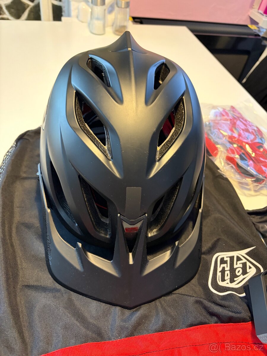 TroyLeeDesigns A3 MIPS Helma - 13