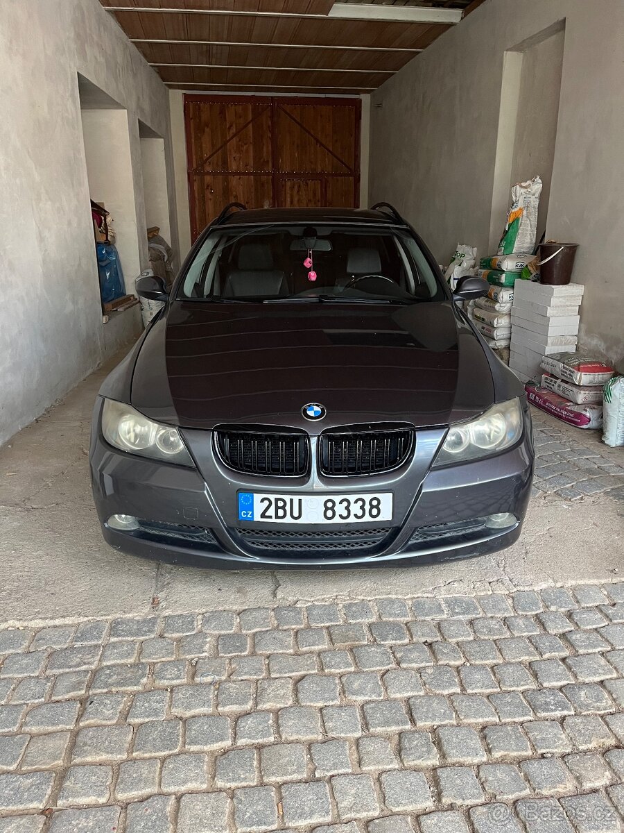 BMW e91 320d 120kw - 13