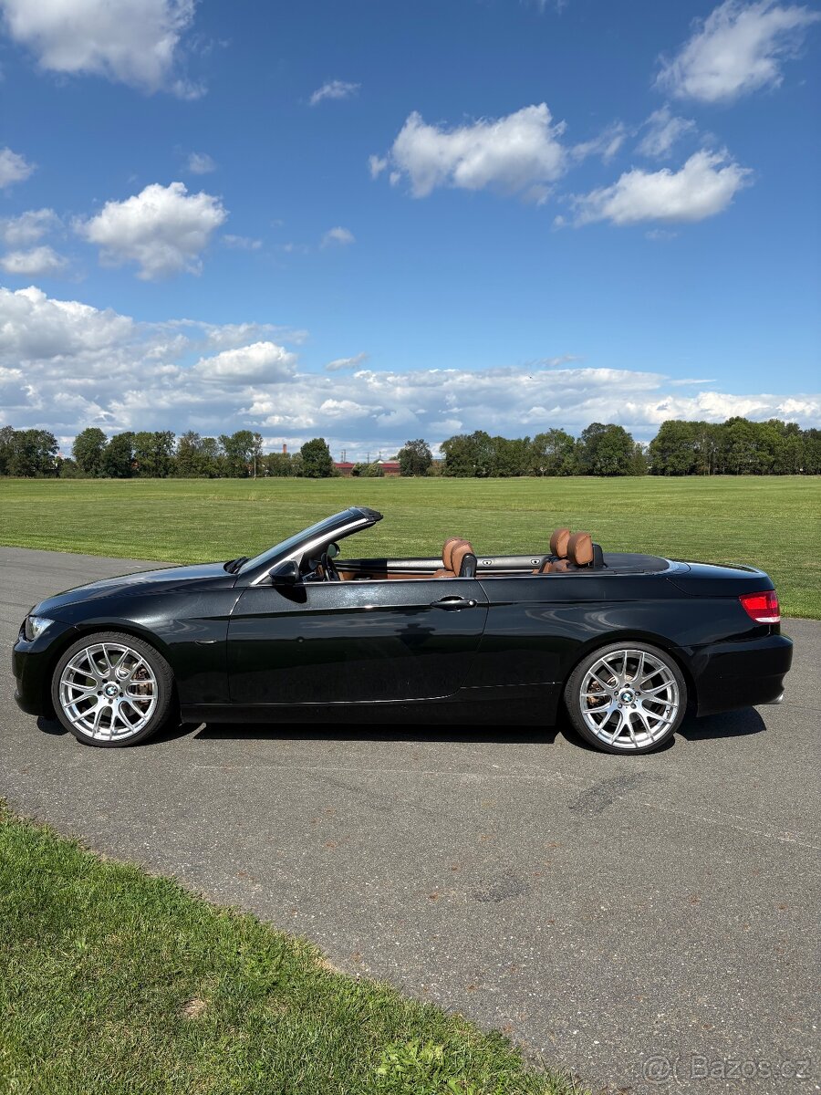 BMW e93 330d - 13