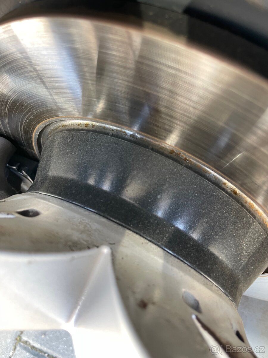 Škoda Superb r.v.2014 2,0tdi 103kw DSG - 13