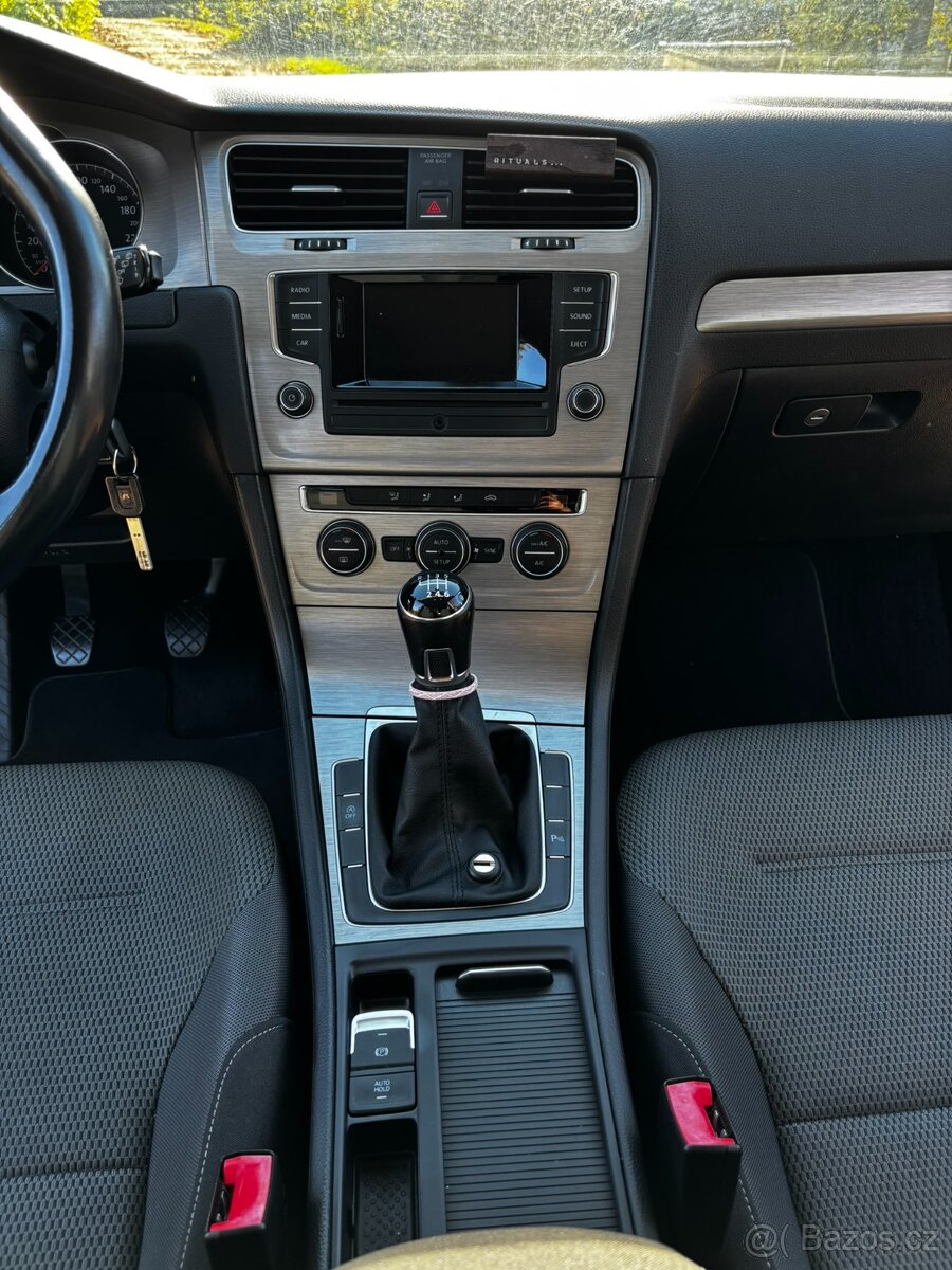 VW Golf 7 Variant 2.0 TDI 110 kW (2014) - 13