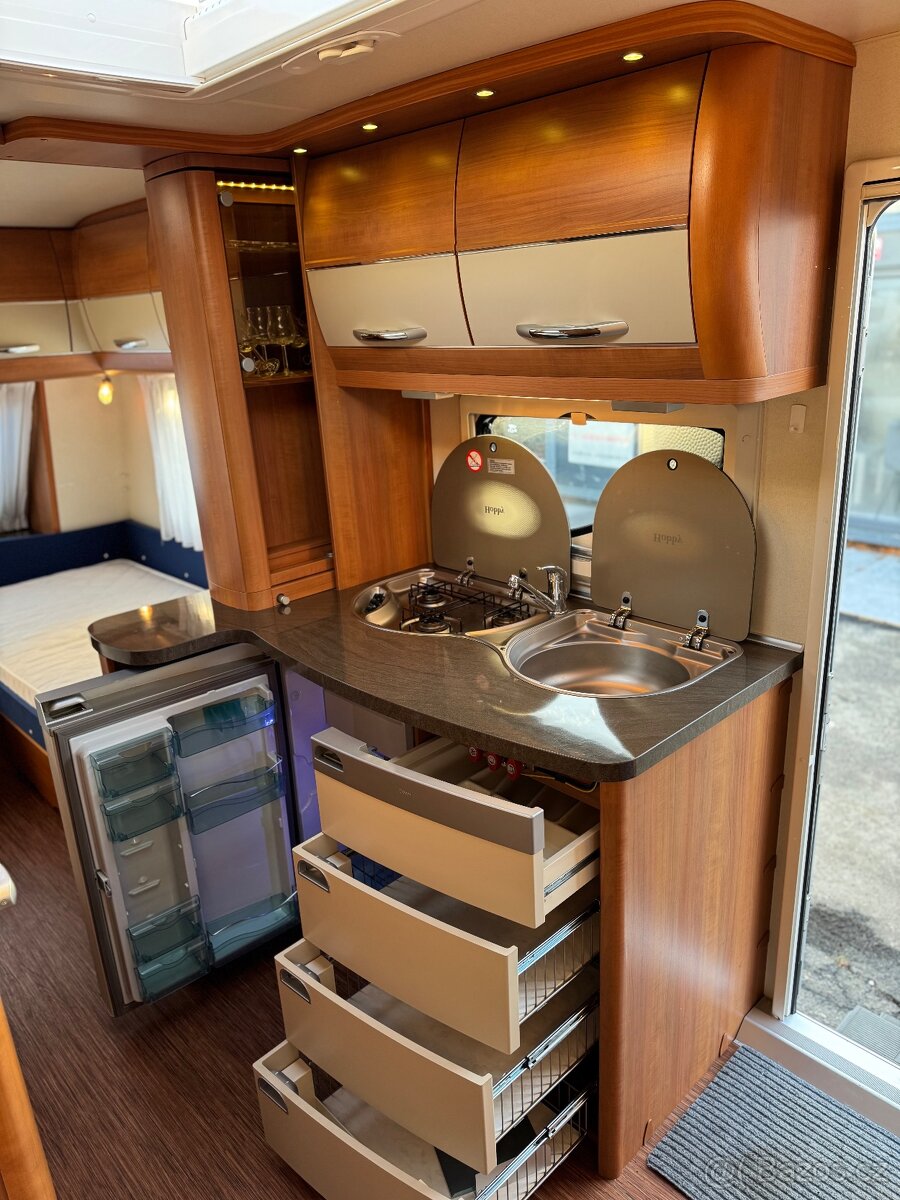 Hobby La Vita 495 UL ~ dělené postele - 13