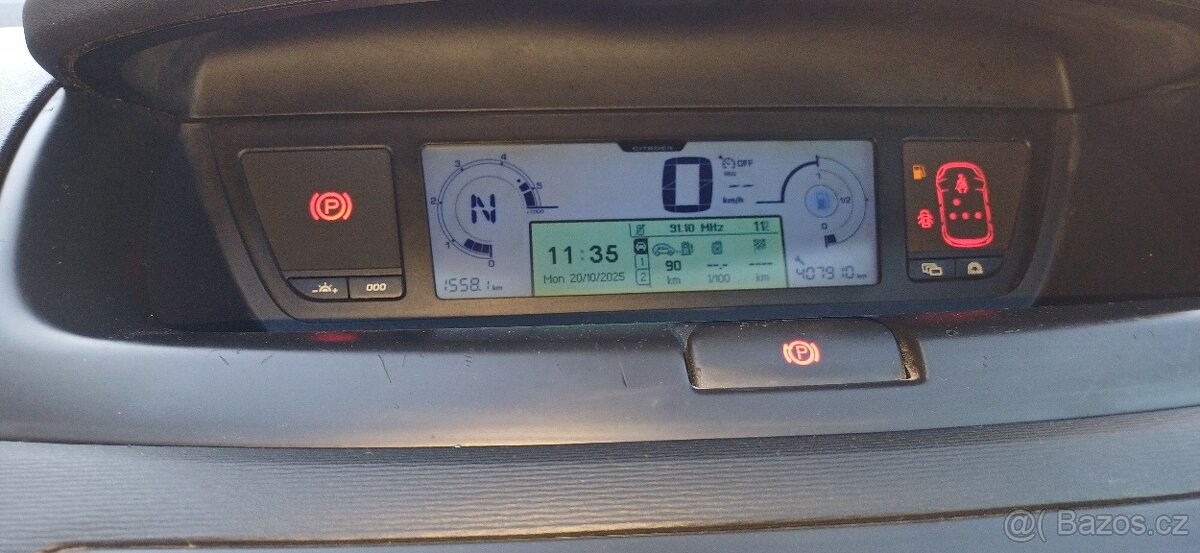 Citroen C4 Picasso 1.6 HDI klimatizace - 13