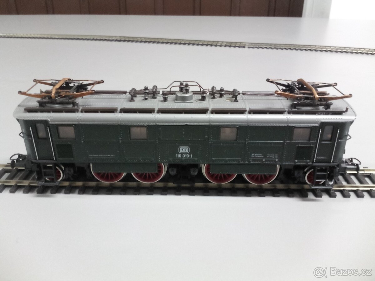 Lokomotivy ROCO HO - 13