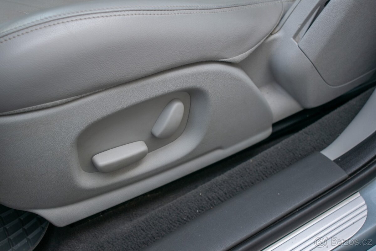Jaguar S-Type 3.0 V6 175kw Manual - 13