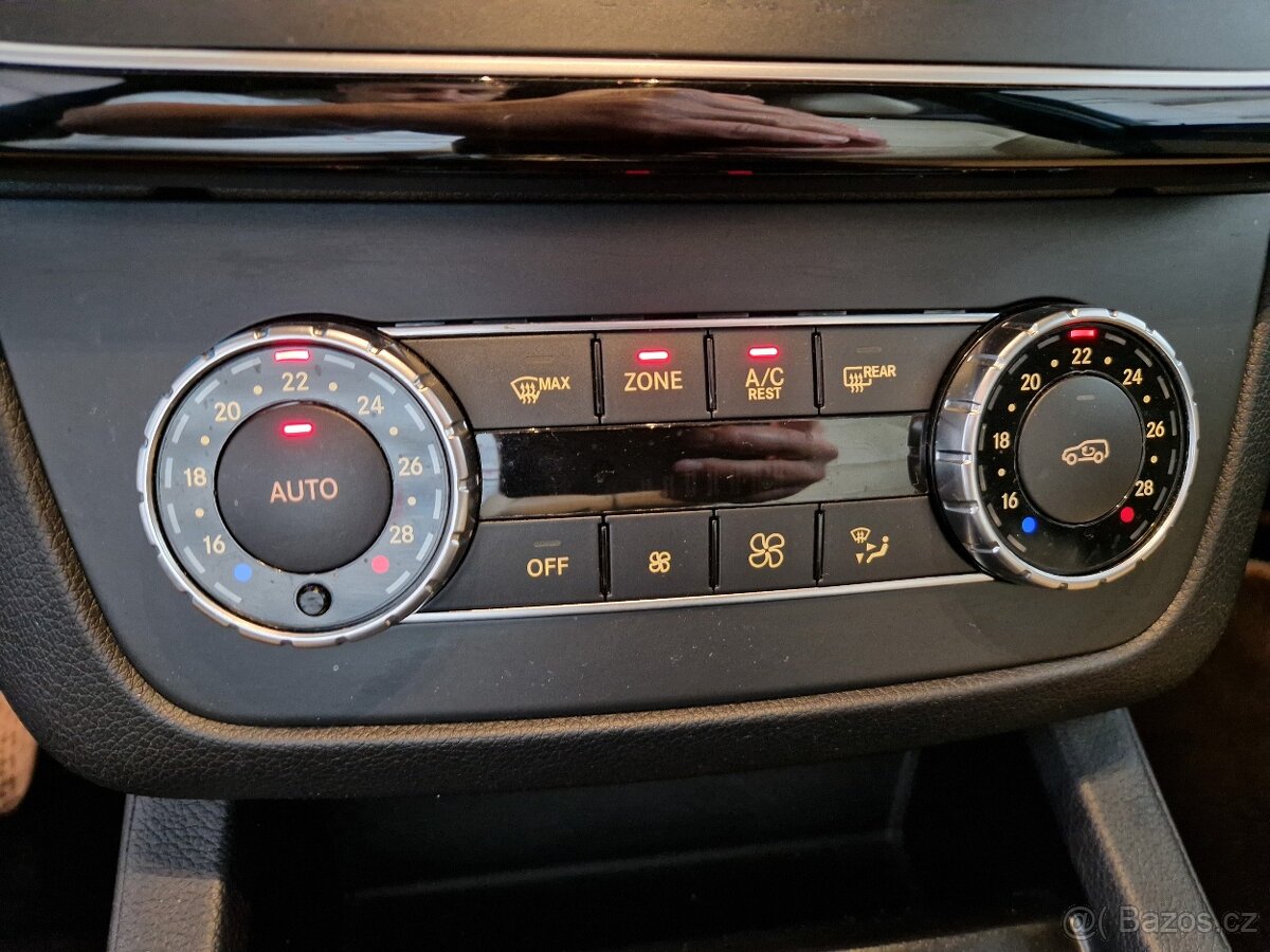 Mercedes-Benz GLE 350 CDi 4Matic 9G 190kw-139tkm-Led-ČR-DPH - 13