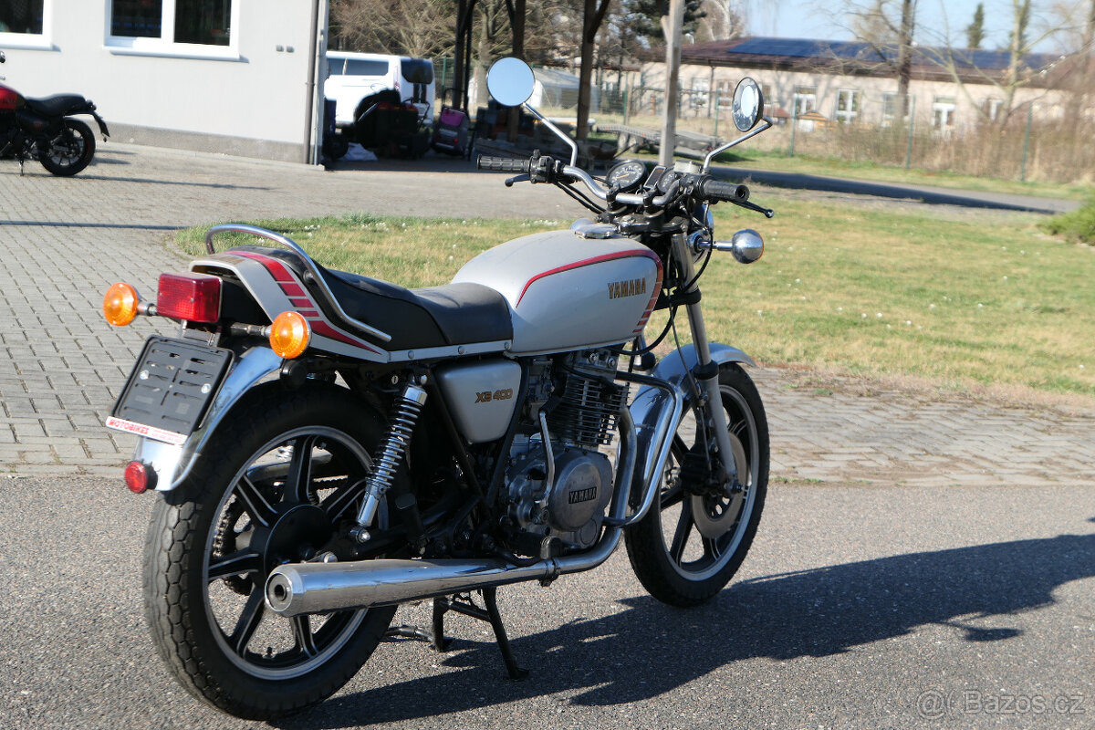 Yamaha XS 400 - 13