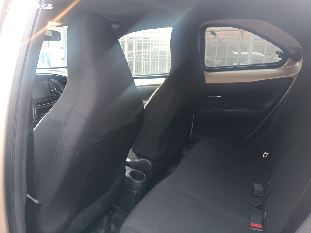 Toyota Aygo, 1.0i 53kw 22tkm Style - 13