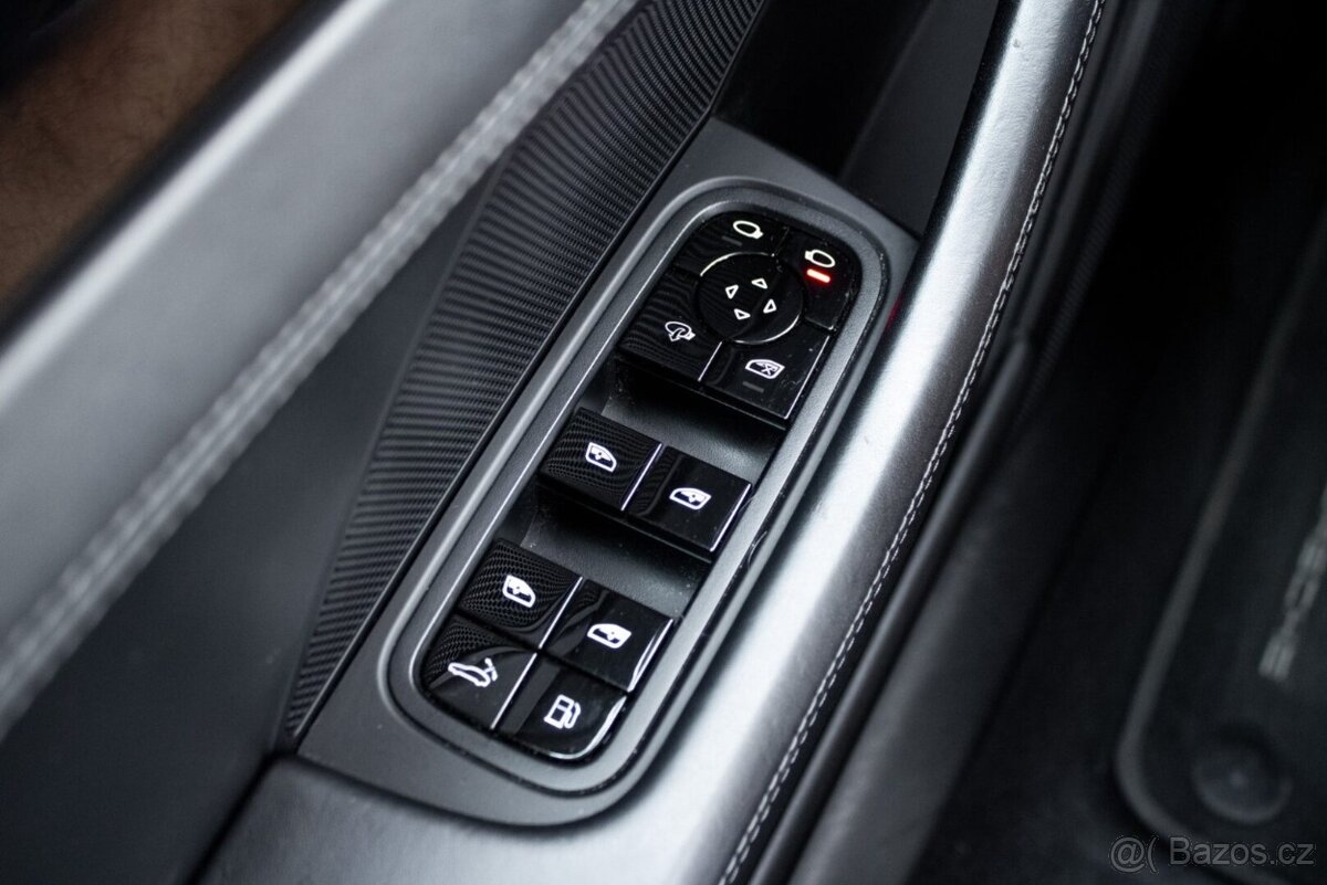 Porsche Panamera 4 E-Hybrid 4x4 A/T - 13