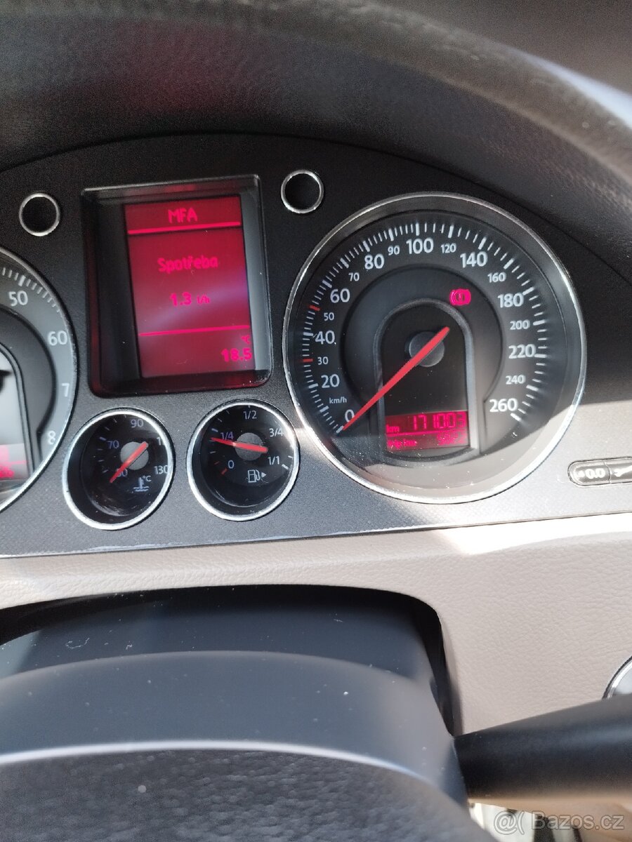 Passat B6 1.6 FSI (172t km) -nová STK - 13